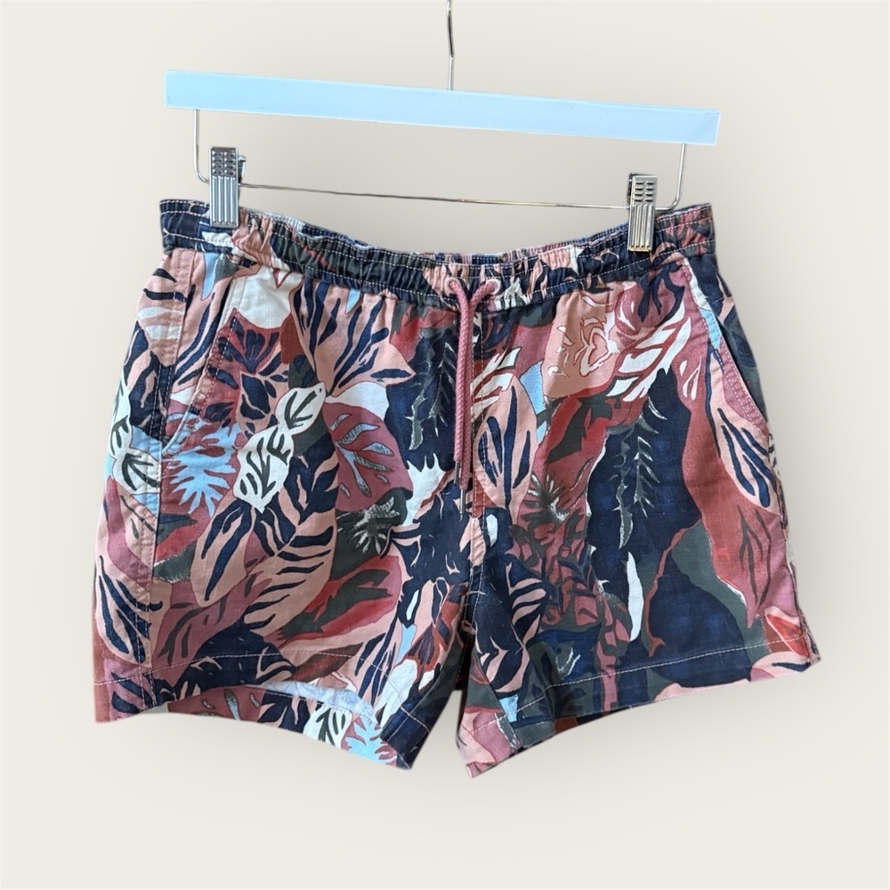 LL Bean Signature Tropical leaf Print Women's Shorts  size XS stretch tie waist